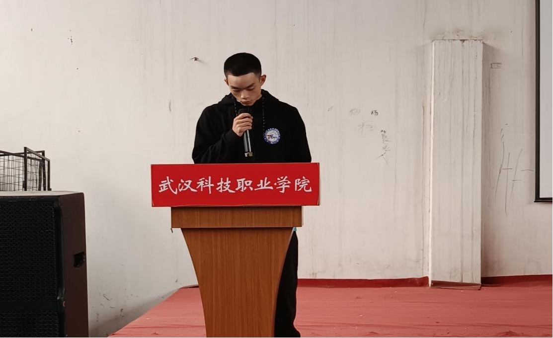 以青春之名,赴篮球之约——校团委举行第十八届“希望杯”篮球赛开幕式 以青春之名,赴篮球之约——校团委举行第十八届“希望杯”篮球赛开幕式