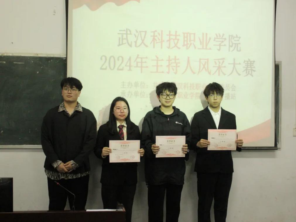 聚焦话筒,传颂时代之声 聚焦话筒,传颂时代之声