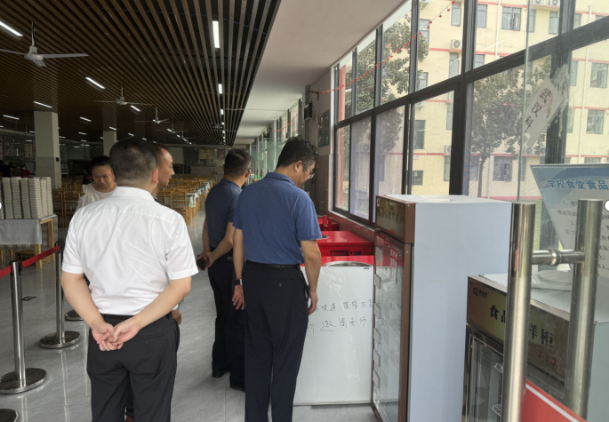 武汉市教育局领导实地指导必赢官网开学迎新准备工作 武汉市教育局领导实地指导必赢官网开学迎新准备工作