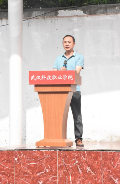 必赢nn699net官网举行新生开训典礼 暨军训开营仪式 必赢nn699net官网举行新生开训典礼 暨军训开营仪式