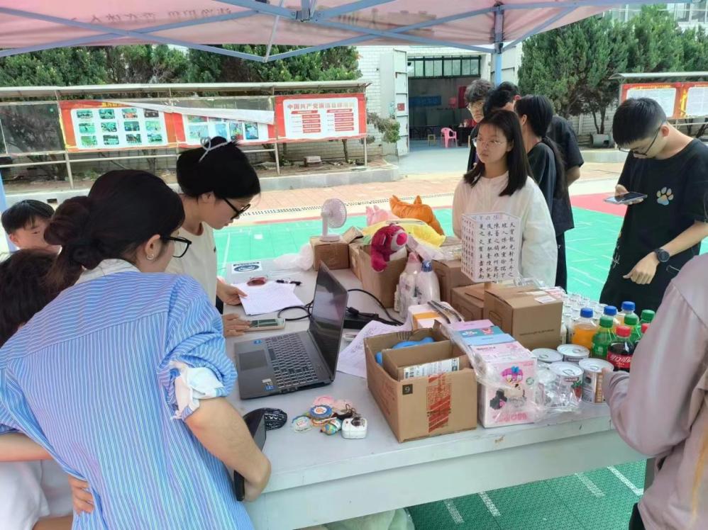 团簇星空,绽放芳华 ——必赢nn699net官网第二届社团文化节 团簇星空,绽放芳华 ——必赢nn699net官网第二届社团文化节