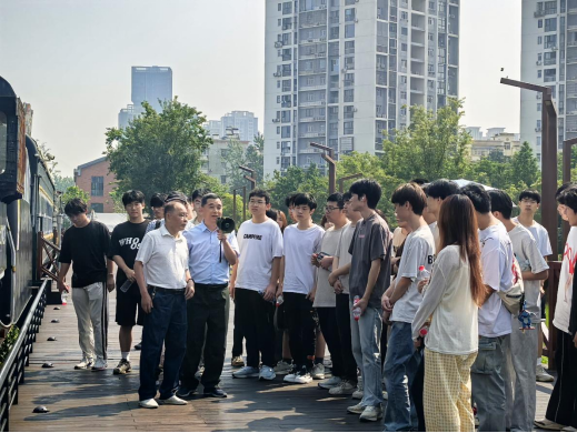 寻迹百年武九，解码匠心传承——必赢官网开展四美塘文化公园沉浸式实践活动
