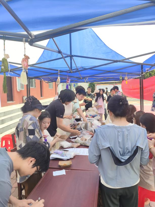 必赢官网成功开展第四届525心理健康月活动
