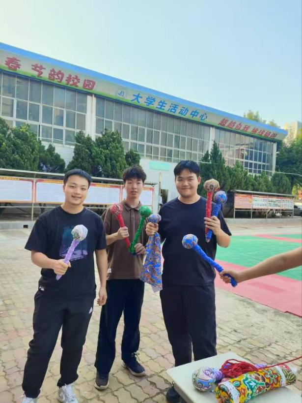 必赢官网成功开展第四届525心理健康月活动