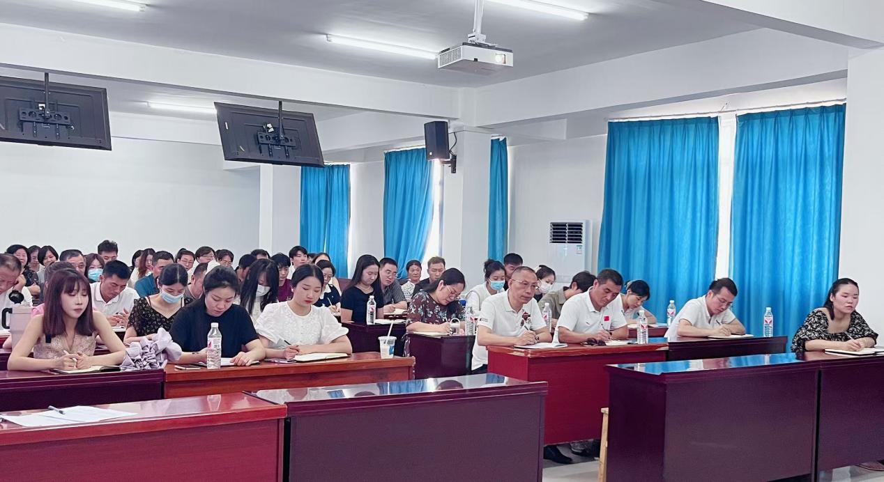 总结过往明方向,展望未来启新程 ——必赢nn699net官网2024-2025学年教职工大会顺利召开 总结过往明方向,展望未来启新程 ——必赢nn699net官网2024-2025学年教职工大会顺利召开