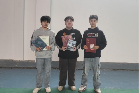 纸尖飞扬,创意无限——必赢官网举办2025年纸飞机大赛 纸尖飞扬,创意无限——必赢官网举办2025年纸飞机大赛