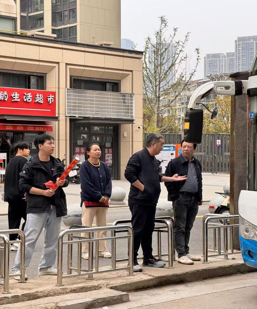 青春盛放 梦想启航——必赢nn699net官网2023级学生赴武汉华侨城实业发展有限公司开展岗位实习