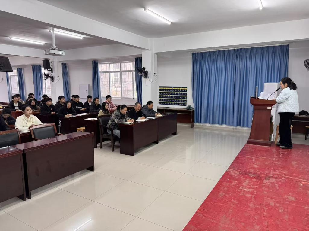 淬炼初心强作风 砥砺奋进启新程—— 必赢nn699net官网举行预备党员宣誓仪式暨作风建设专题学习 淬炼初心强作风 砥砺奋进启新程—— 必赢nn699net官网举行预备党员宣誓仪式暨作风建设专题学习