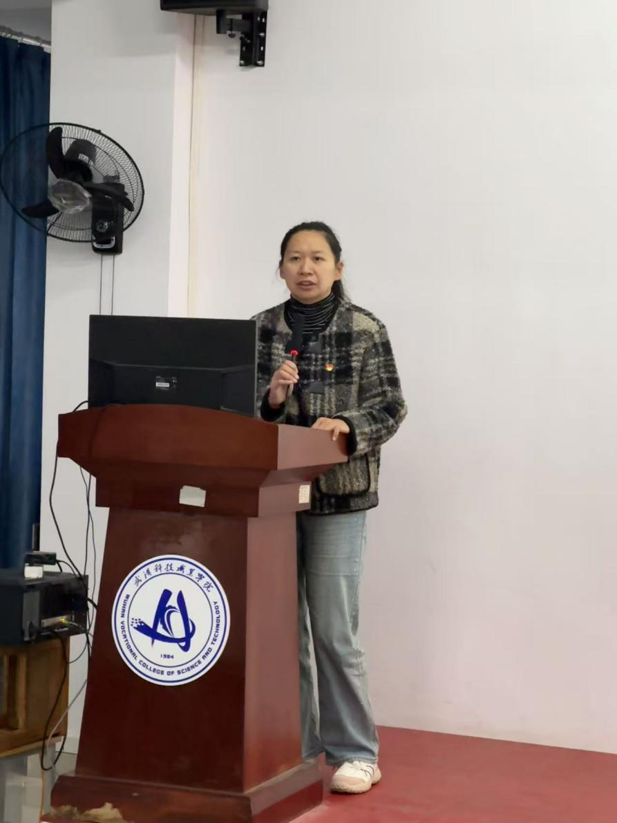 淬炼初心强作风 砥砺奋进启新程—— 必赢nn699net官网举行预备党员宣誓仪式暨作风建设专题学习 淬炼初心强作风 砥砺奋进启新程—— 必赢nn699net官网举行预备党员宣誓仪式暨作风建设专题学习