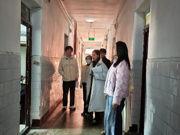 必赢官网开展学生宿舍卫生安全大检查 共筑平安校园 必赢官网开展学生宿舍卫生安全大检查 共筑平安校园