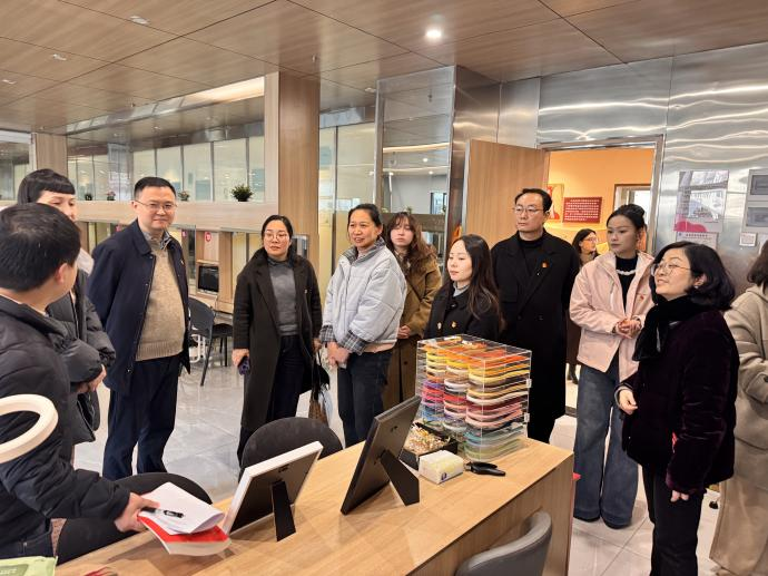 党建互鉴促提升 协同育人启新程——必赢nn699net官网赴武汉市第一商业学校开展党建交流活动