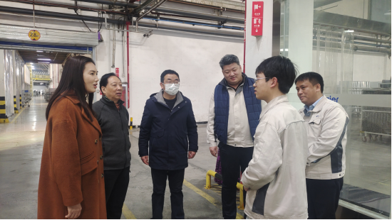 暖心拓岗促就业，校企携手筑未来——学院赴武汉海尔电冰柜有限公司开展访企拓岗暨回访活动