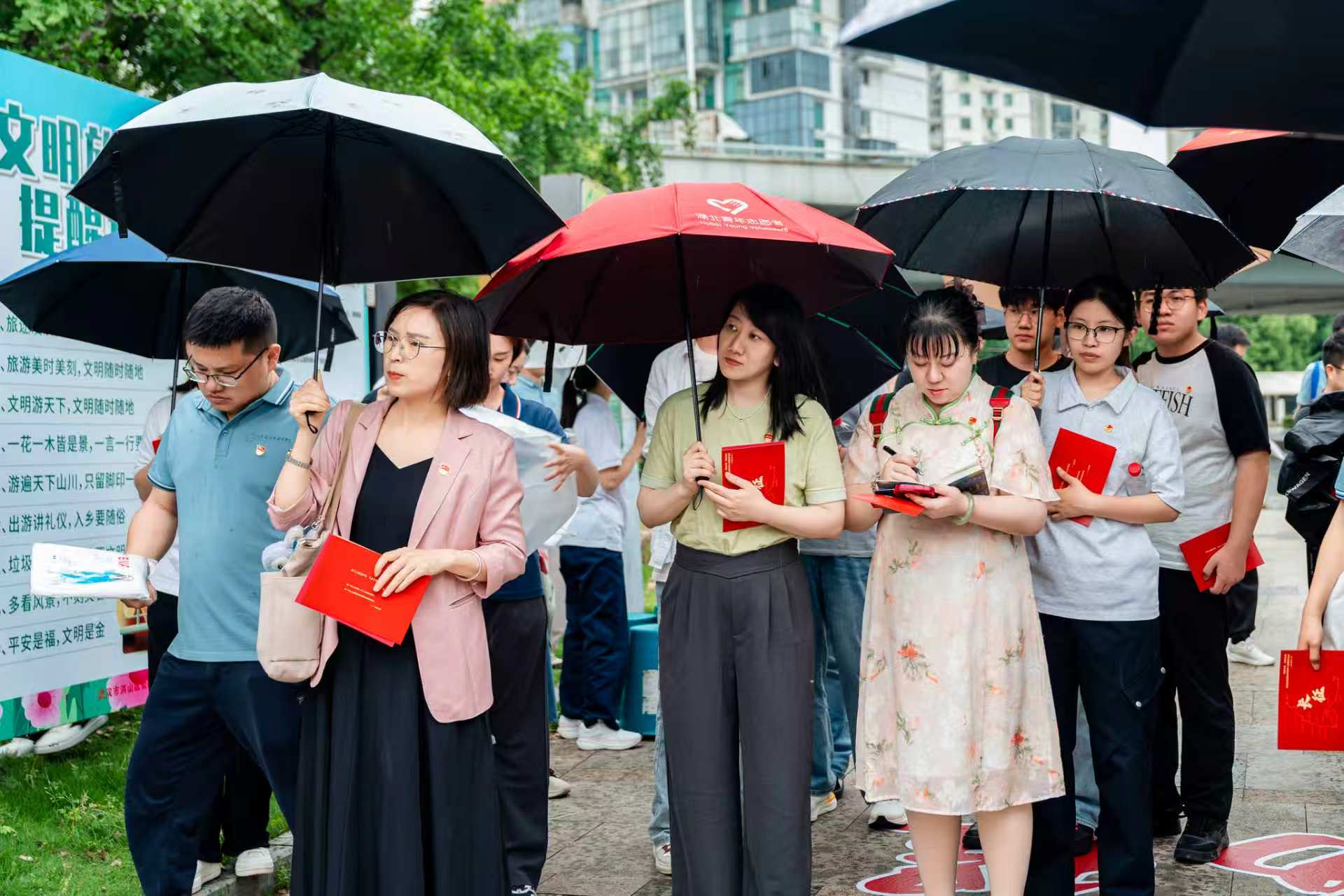 诗韵长征，重启新程——必赢官网受邀参加武汉城市职业学院“诗韵长征·炬匠征途“主题教育活动