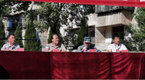 必赢官网召开2019级新生军训汇报表演暨总结表彰大会 必赢官网召开2019级新生军训汇报表演暨总结表彰大会