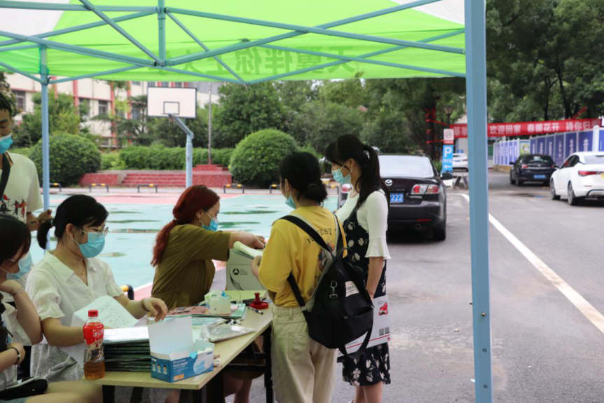 欢迎回家!必赢nn699net官网迎来2020届首批毕业生返校 欢迎回家!必赢nn699net官网迎来2020届首批毕业生返校