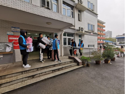 开学啦!师生顺利返校 开学啦!师生顺利返校