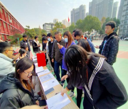 人人都献出一点爱,人生将变得更美好 ——为黎承航同学募捐 人人都献出一点爱,人生将变得更美好 ——为黎承航同学募捐